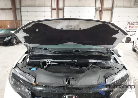 2020 Honda Passport Awd Sport z USA, uszkodzony, nr VIN 5FNYF8H2XLB010899